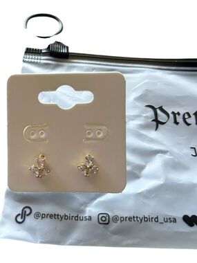 Pretty Bird Jewelry Gold and Clear Crystal Cluster Stud Earrings Gold Plated